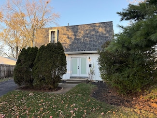 2084 Brookfield Rd, Columbus, OH 43229