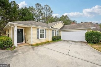 7595 Waverly Loop, Fairburn, GA 30213