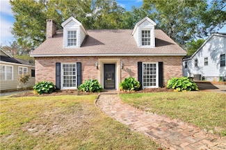 8 Elizabeth Place, Mobile, AL 36606