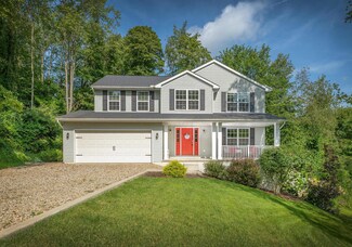 11 Greenwood Ct, Howard, OH 43028