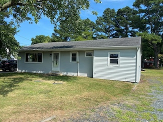 15317 Parks St, Bloxom, VA 23308