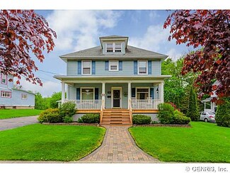 89 S Main St, Holley, NY 14470
