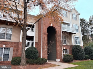 21845 Baldwin Square Unit 101, Sterling, VA 20164