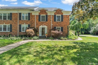 100 Billingsgate Ct Unit 1, Bloomfield Hills, MI 48301