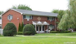 125 Terryville Rd Unit 6B, Port Jefferson Station, NY 11776