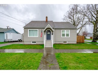 489 D St, Independence, OR 97351