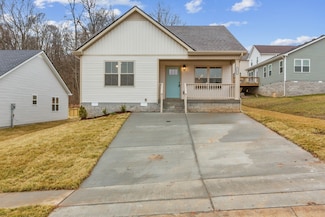 1437 Isaiah Dr, Clarksville, TN 37042