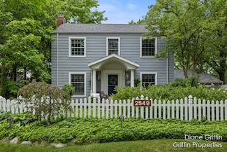 2549 Beechwood Dr SE, Grand Rapids, MI 49506