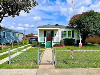 713 Chipley St, Westwego, LA 70094