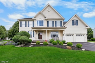 1 Cottonwood Ct, Clinton, NJ 08809