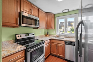 101 Spring Ln, Suffield, CT 06078