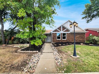 1518 Waterford Dr, Lewisville, TX 75077