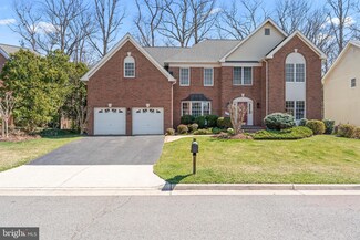 12725 Oak Farms Dr, Herndon, VA 20171