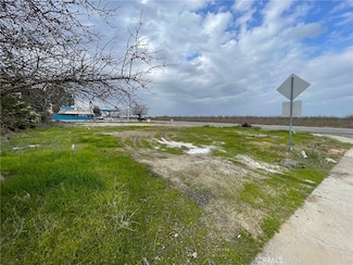 9095 California 140, Planada, CA 95365