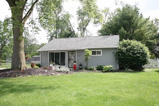 3429 S Cedar Crest Cir, Fort Wayne, IN 46809