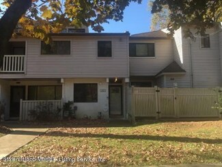 384 Sprague Ave Unit 60, Staten Island, NY 10307
