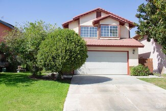 8108 Woodside St, Bakersfield, CA 93311