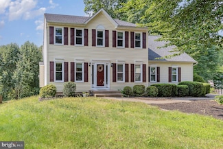 11 Basalt Dr, Fredericksburg, VA 22406
