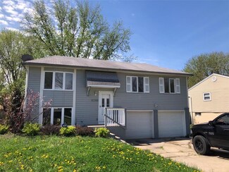 1508 N Blue Mills Rd, Independence, MO 64056