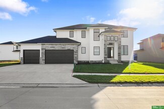 21113 Ellison Ave, Elkhorn, NE 68022