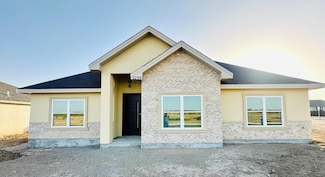 3294 Ethel Dr, Eagle Pass, TX 78852