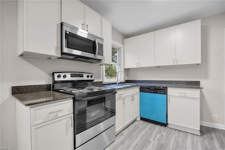 2504 Cromwell Dr, Norfolk, VA 23509