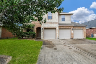 6533 Gray Birch Ln, Dickinson, TX 77539