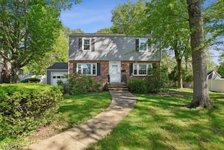 1700 King St, Fanwood, NJ 07023