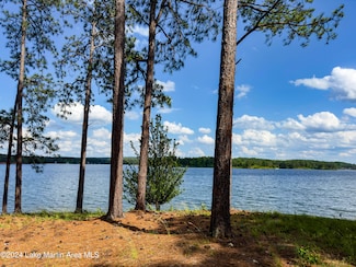 48 Heritage Point N, Alexander City, AL 35010