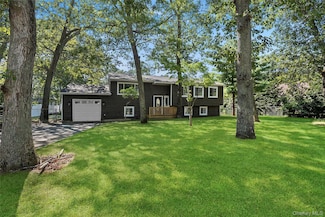 133 Trout Brook Ln, Aquebogue, NY 11931