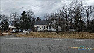 1016 Elmore Rd, Pemberville, OH 43450