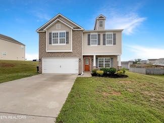 201 Gail Ln, Lenoir City, TN 37772