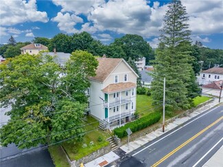 365 Old River Rd, Manville, RI 02838