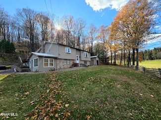 215 Moyer Rd, Duncansville, PA 16635