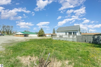 209 E Mill St, Oscoda, MI 48750