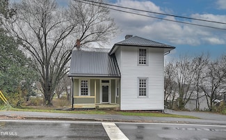 308 E Main St, Saltville, VA 24370