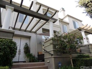 6252 Surfboard Cir, Huntington Beach, CA 92648