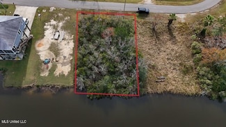 9020 Alabama St, Bay St. Louis, MS 39520