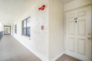 2800 Cove Cay Dr Unit 4F, Clearwater, FL 33760