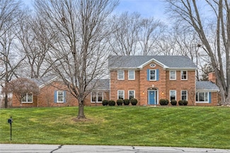 435 Cheshire Farm Ln, Saint Louis, MO 63141