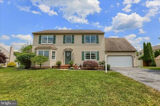 110 Chicory Dr, Palmyra, PA 17078