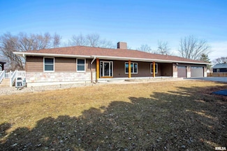 1215 53rd St, Moline, IL 61265