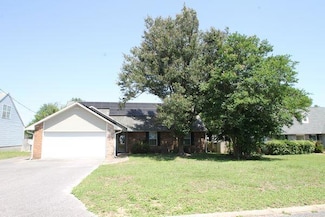 116 Nicole Ln, Crestview, FL 32539