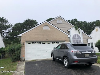 106 Narberth Way, Toms River, NJ 08757