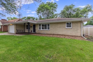 820 N Johnston Ave, Rockford, IL 61101
