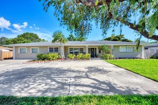 2938 Webber St, Sarasota, FL 34239