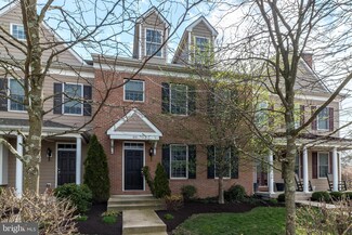 631 N Main St, Doylestown, PA 18901