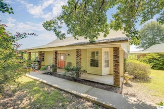 187 Dennis Clark Rd, Winnsboro, LA 71295