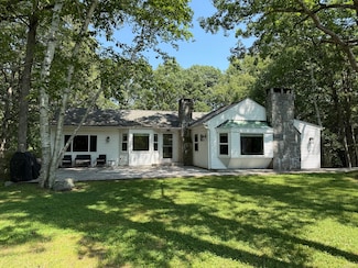 28 Maple Dr, Middlebury, CT 06762