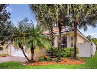 7633 NW 19th St, Hollywood, FL 33024